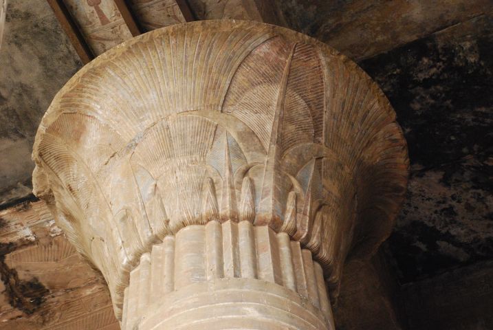 Kapitell im Horus-Tempel