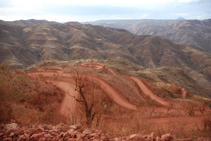 Die von Italienern gebaute alte Passstrasse durch den Canyon des Tekeze