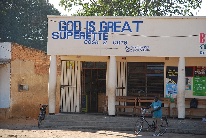 Kleiner Supermarkt in Karonga, im Norden Malawis