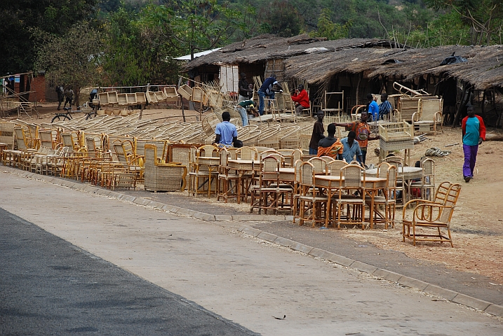 Grosser Korbwarenverkauf zwischen Salima und Lilongwe