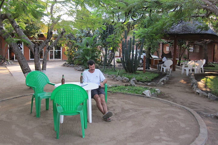 Thomas beim Feierabendbier