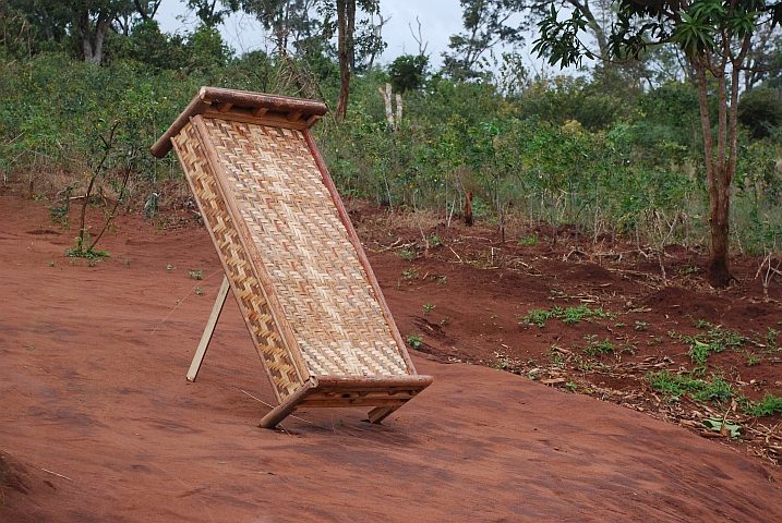 Bei Liciro und anderswo werden geflochtene Möbel hergestellt