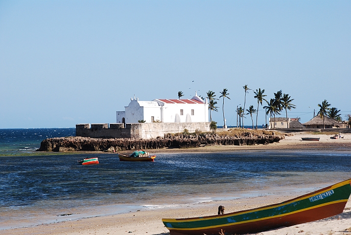 Die Kirche Santo Antonio auf der Ostseite der Mosambik Insel