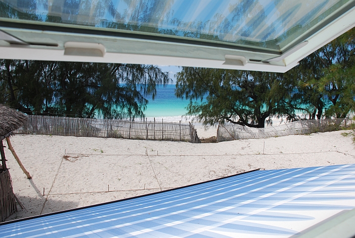 Die Aussicht aus unserem Wohnzimmerfenster auf den Strand ist auch nicht übel