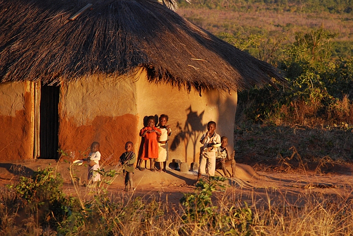Kinder bei Nyala an der Grenze zu Malawi