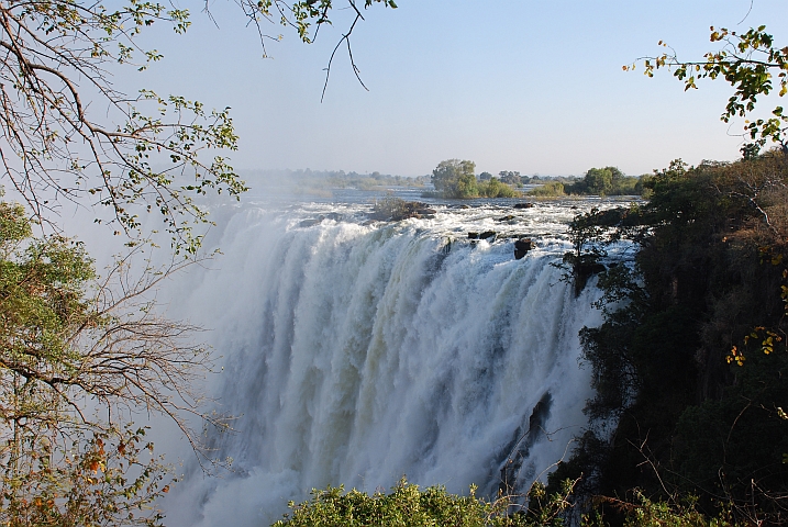 Der Eastern Cataract der Viktoriafälle bei hohem Wasserstand