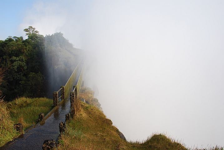 Auf der Brücke am Knife Edge-Grat herrscht im Winter Dauerregen