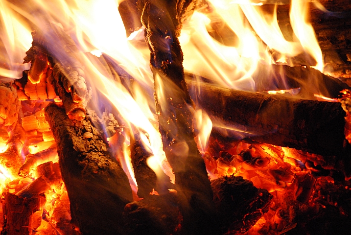 Wärmendes Lagerfeuer