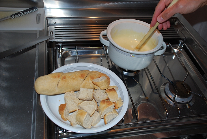 Fondue isch guet und git en gueti Lune