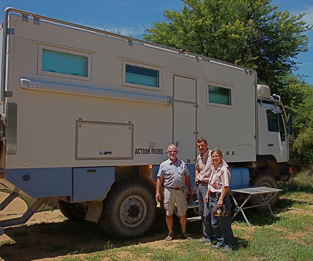 Erinnerungsföteli mit Otti Reitz, Thomas und Isabella