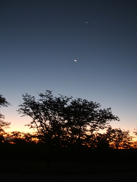 Der Mond ist aufgegangen...