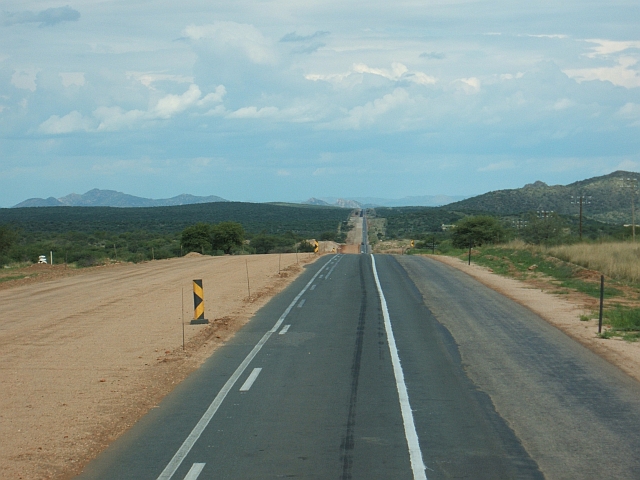 Zwischen Wilhelmstal und Okahandja auf der B2