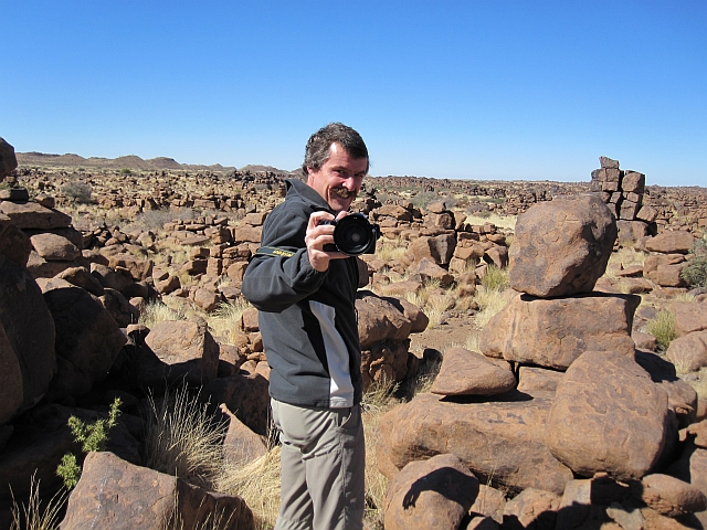Thomas hat das Fotoduell offensichtlich verloren, denn Isabella hat ihn fotografiert