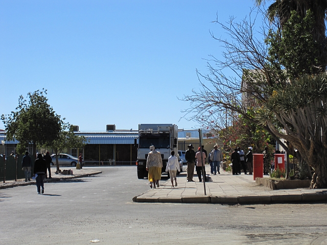 Obelix vor der Post in Keetmanhoop