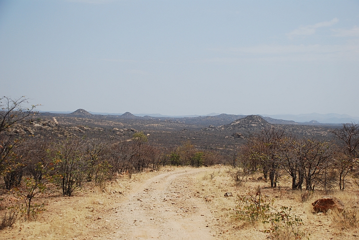 Ruppige Piste zwischen Okangwati und Etengwa