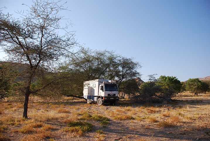 ... finden wir dieses ruhige Plätzchen neben der Piste