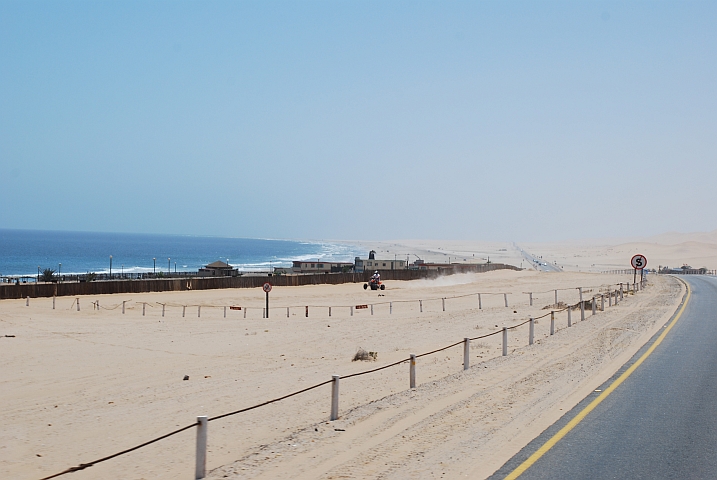 Bei Langstrand zwischen Walvis Bay und Swakopmund