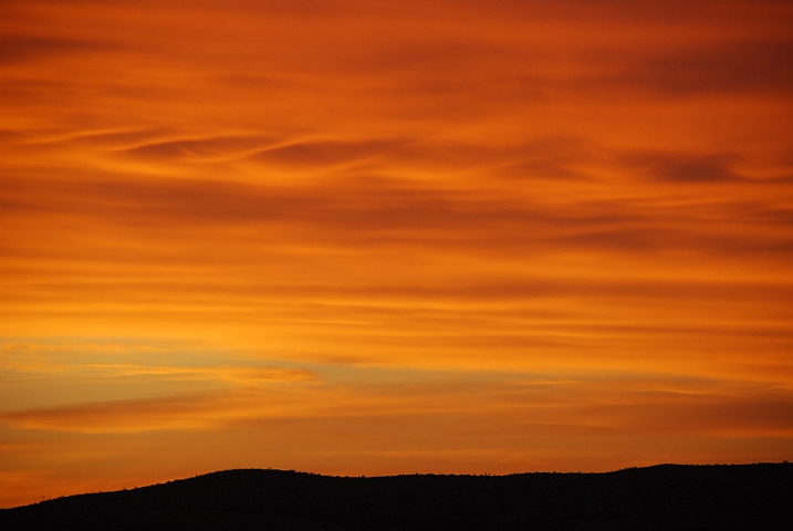 Farbenprächtiger afrikanischer Sonnenuntergang