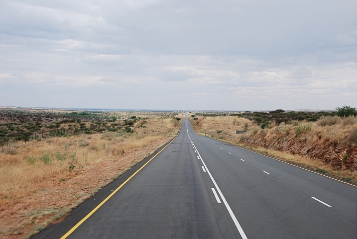 Unterwegs nach Osten, Windhoek liegt hinter uns
