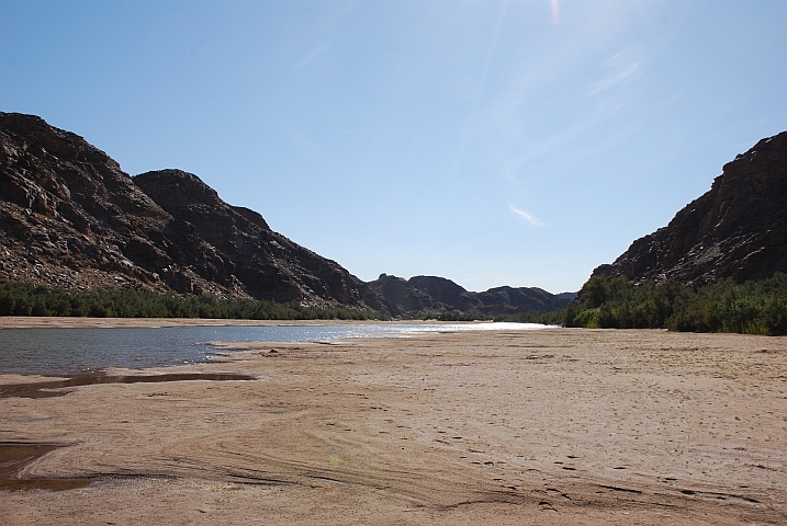 Der gestaute Fischfluss oberhalb Ai-Ais