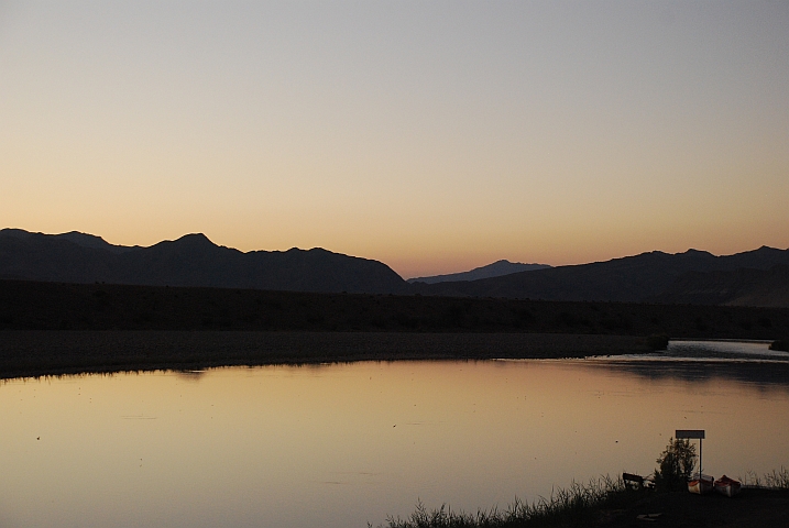 Der Orange am Abend flussabwärts