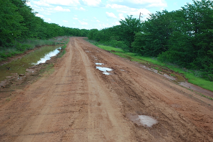 Die Piste Richtung Siabuwa