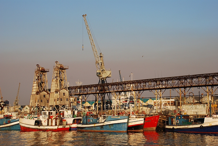 Fischkutter im Hafen von Kapstadt