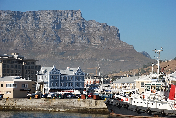 Victoria&Albert Waterfront vor dem Tafelberg