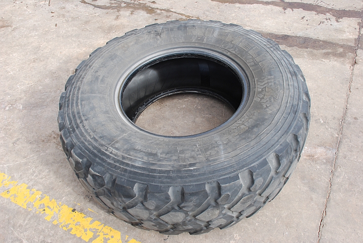 Abschiedsfoto des ersten Reifens, den wir zurücklassen müssen