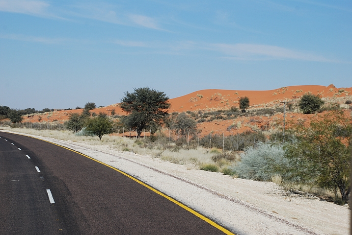Die Dünen im Nossob Tal südlich des Parks