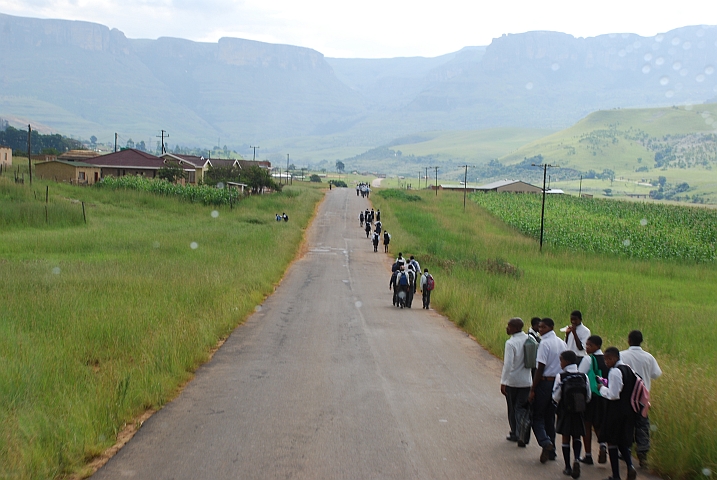 Schüler auf dem Heimweg