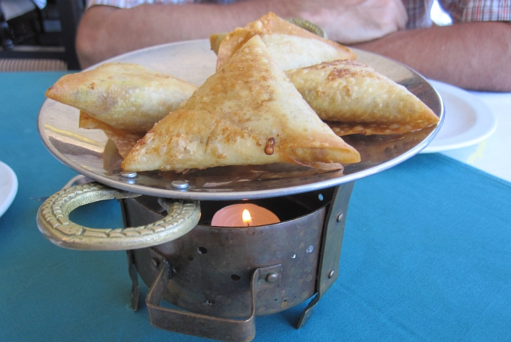 Leckere Samosas in einem indischen Restaurant in Durban