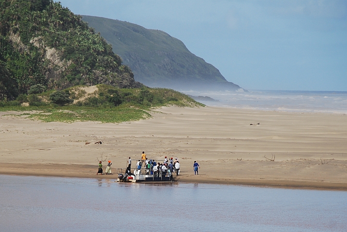 Die kleine Personenfähre in Port St. John