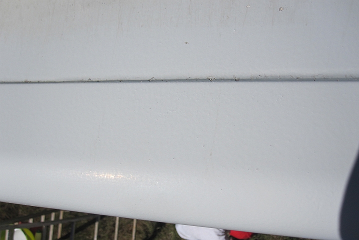 Die Dachkante nach der Reinigung