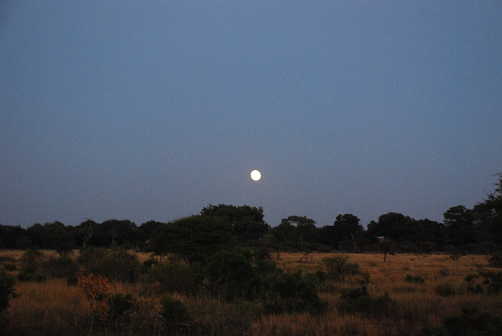 Der Vollmond verabschiedet sich
