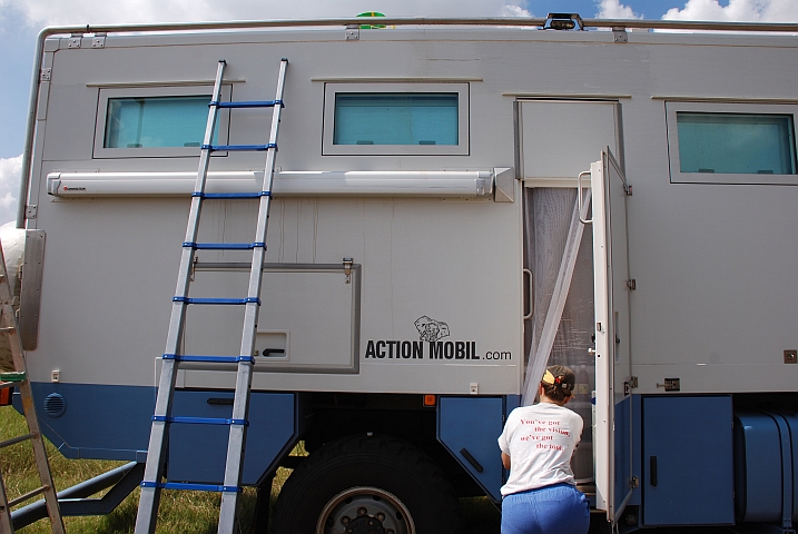 Ein Teil der rechten Seitenwand ist bereits gereinigt