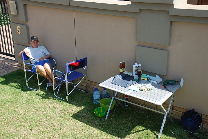 Isabella macht Pause im knappen Schatten