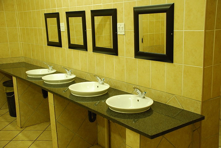 Moderne Sanitäranlagen im Fountains Valley Caravanpark