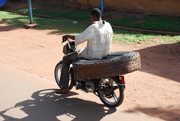 Noch eine interessante Transportlösung (Bobo-Dioulasso)