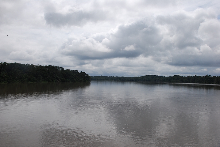 Der Komo-Fluss bei Kango am Ende des Gabun-Meeresarm