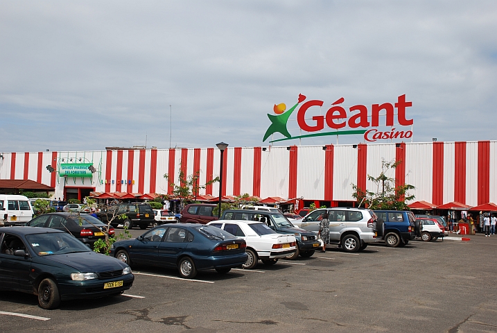 Der Mbolo Supermarkt in Libreville ist der grösste in ganz West- und Zentralafrika