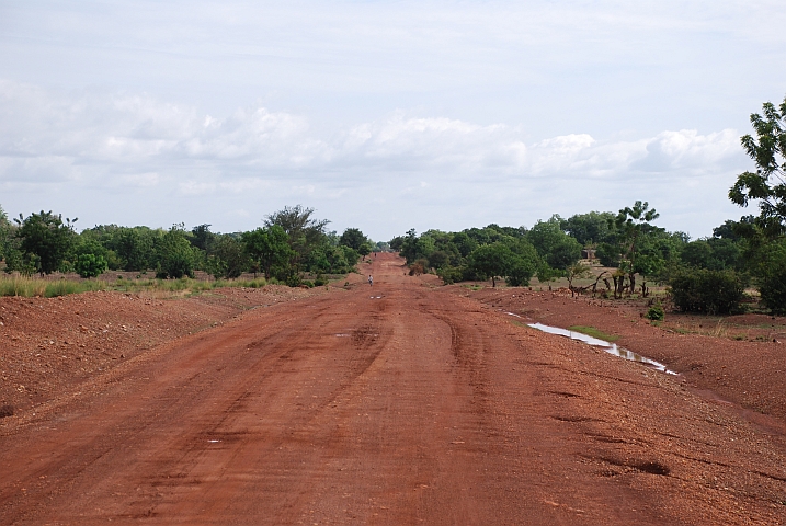 Piste zwischen Nandon und Lawra