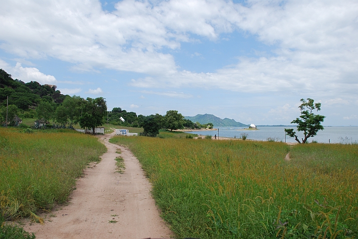 Zufahrt zur Lagon Bleu