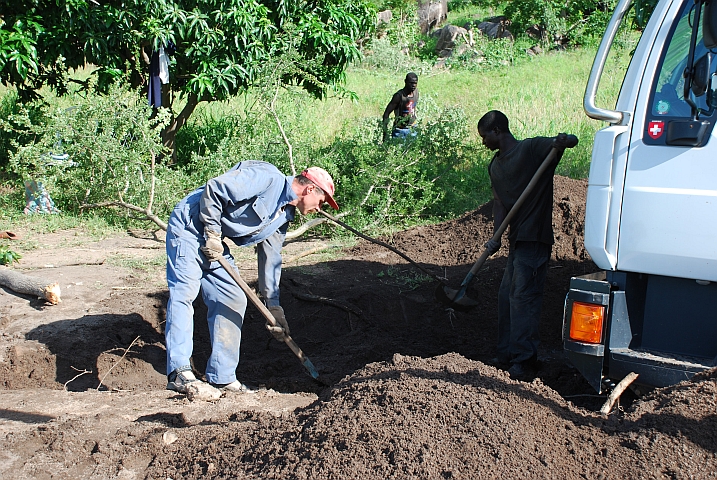 Thomas, Mamadou und Amandé an der Arbeit