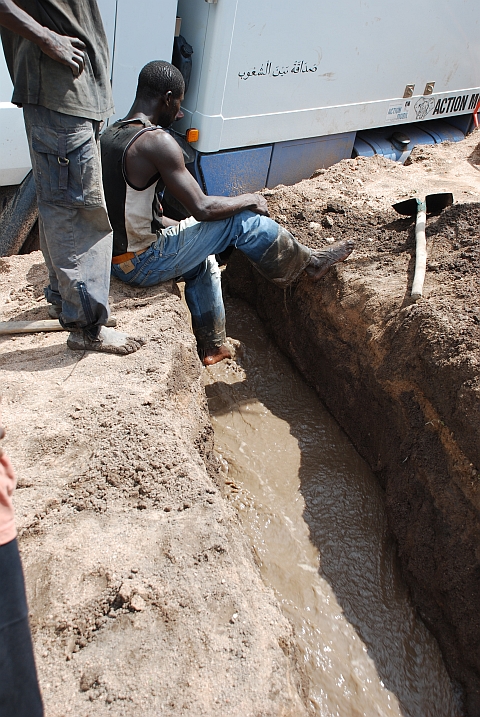 Die Drainage funktioniert, das Wasser fliesst ab