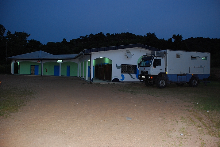 Obelix vor dem “Club“