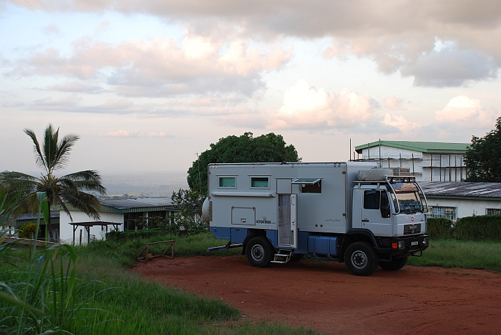 Obelix beim Benediktinerkloster Mont Fébé