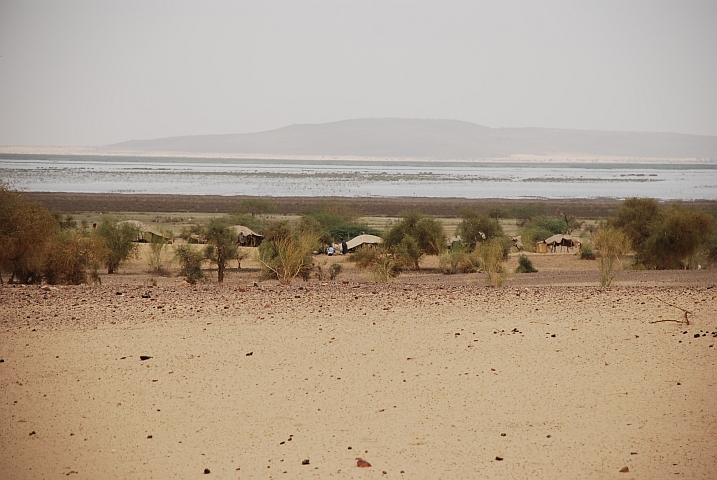 Lac Fati am Rande der Wüste