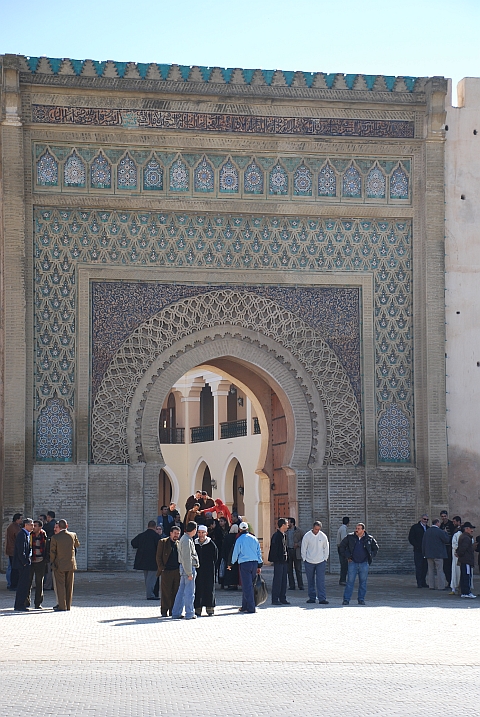 Eingang zum Mausoleum Moulay Ismail in Meknès