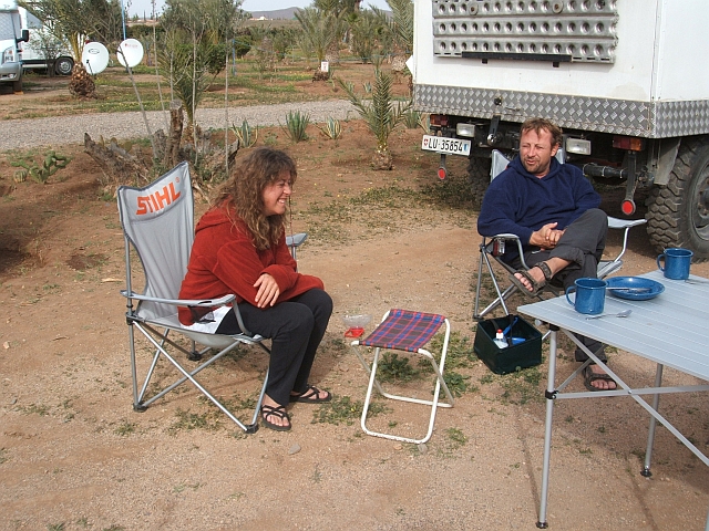 Gaby und Köbi auf dem Campingplatz in Marrakech